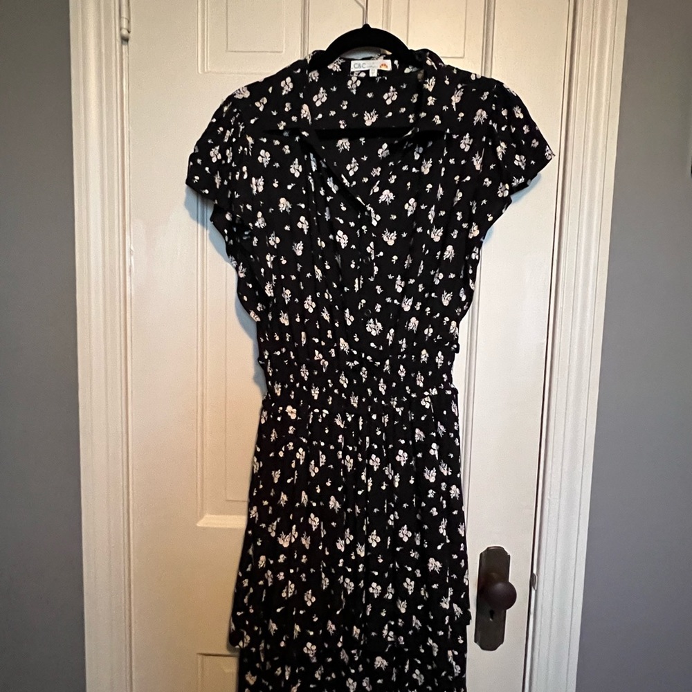 C&C California Dress Size M.  Black with yellow flowers.